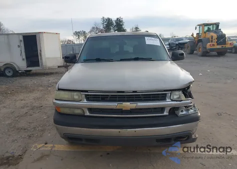 2004 Chevrolet Tahoe Ls z USA, uszkodzony, nr VIN 1GNEC13V64J215903